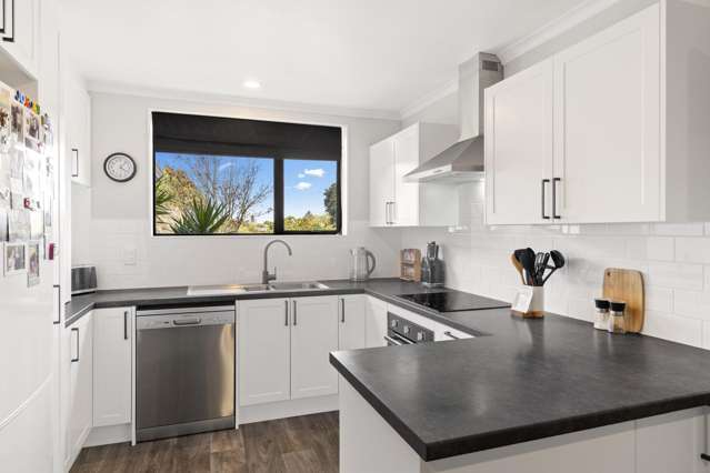 20 Les Marston Place Pukekohe_2
