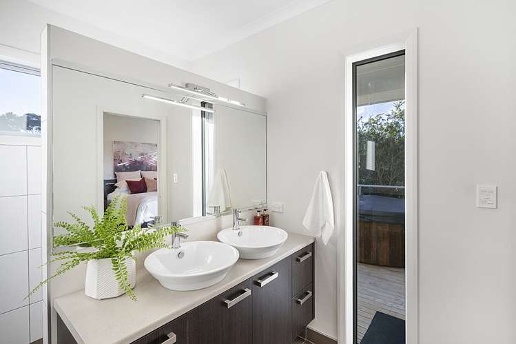 361a Ridge Road Paremoremo_15