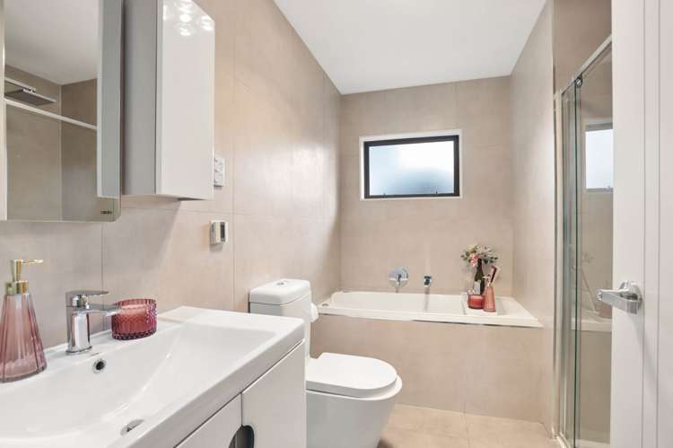 680 Mount Albert Road Royal Oak_18
