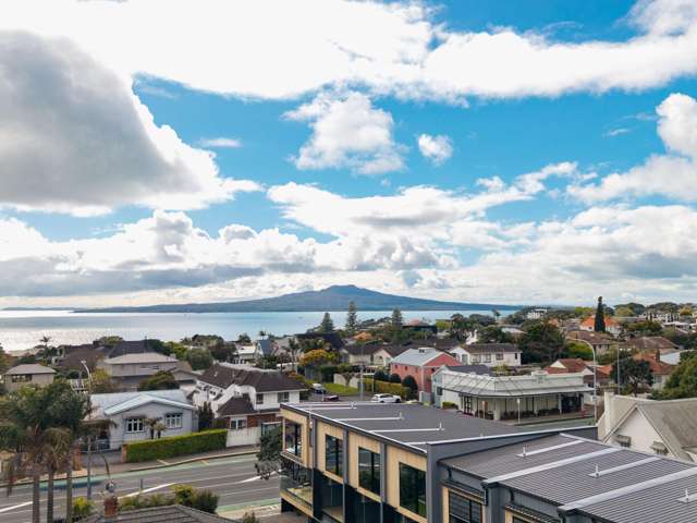 Affordable Takapuna Opportunity | Lock & Love