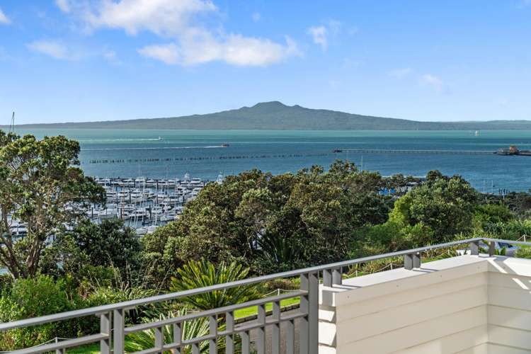 82 Paritai Drive Orakei_12