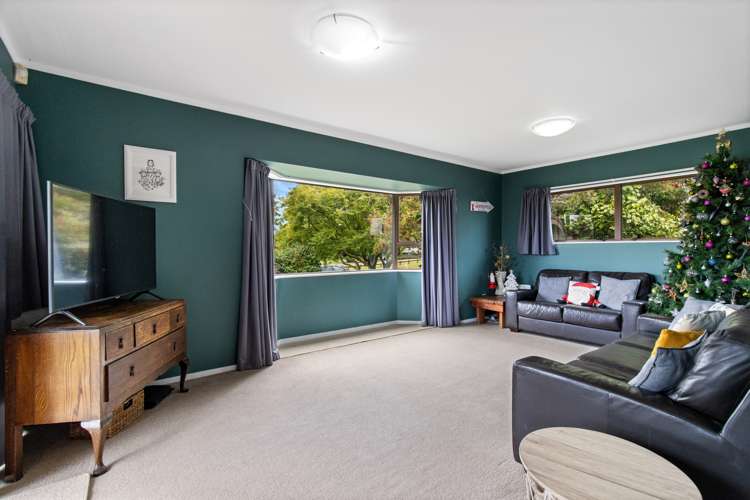 28 Lansdowne Crescent Glenview_8