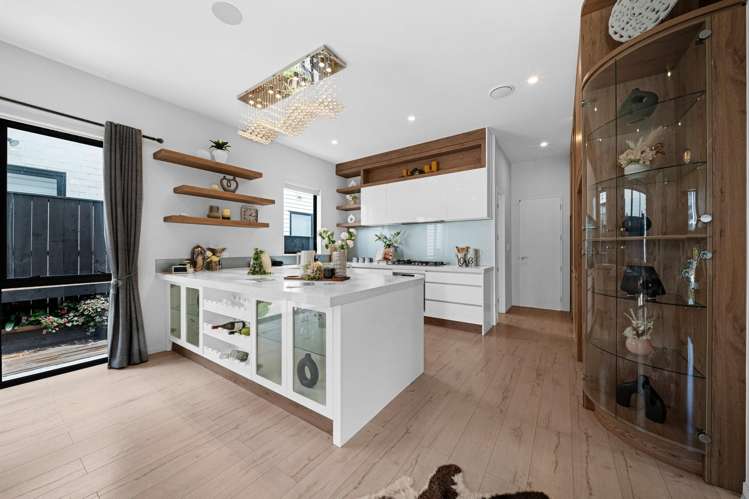 18 Horsefield Drive Flat Bush_29