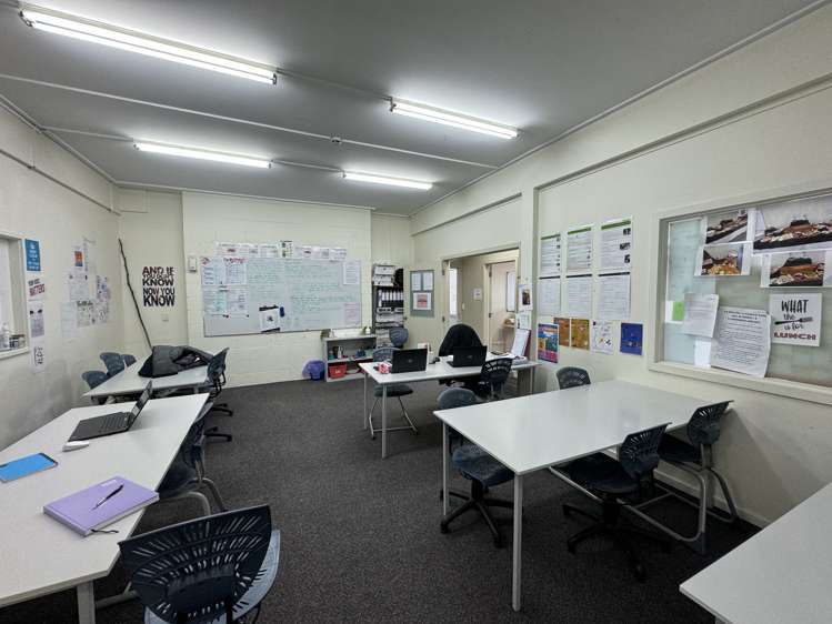 37 Niven Street Onekawa_9