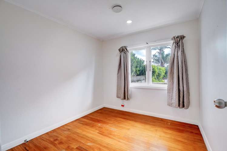 19 Halifax Avenue Epsom_17