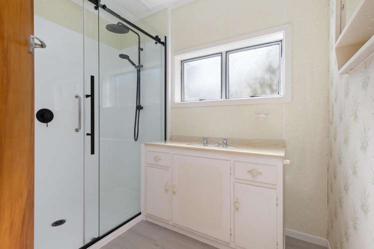 7 Banks Road Kawakawa Bay_7