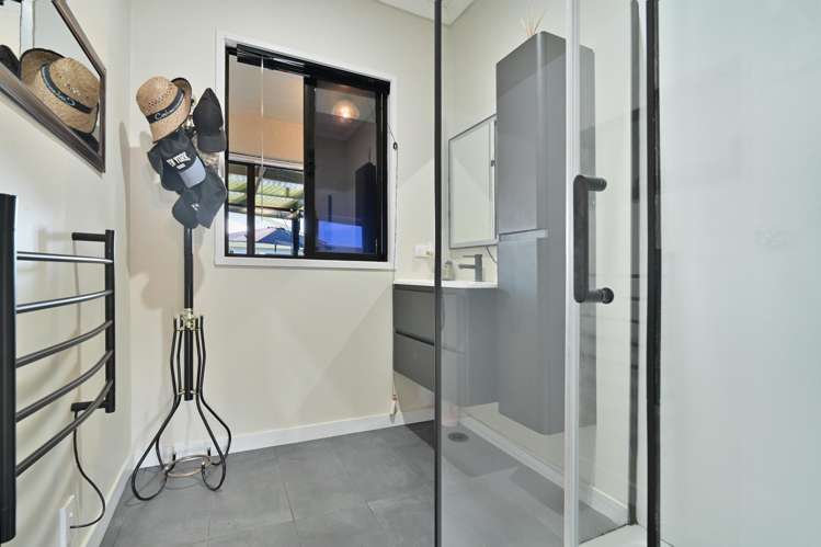 805 Queen Street East Parkvale_9