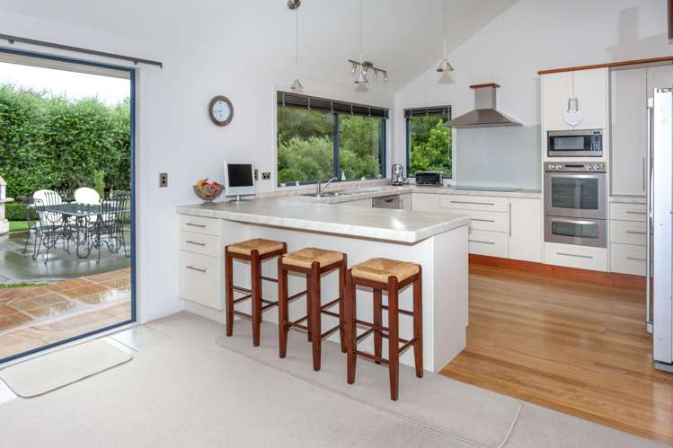 8844D Paeroa-Kopu Road_3