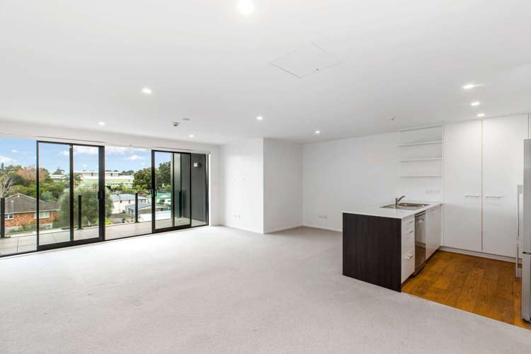 211/8 Thompson Park Road Mount Wellington_5