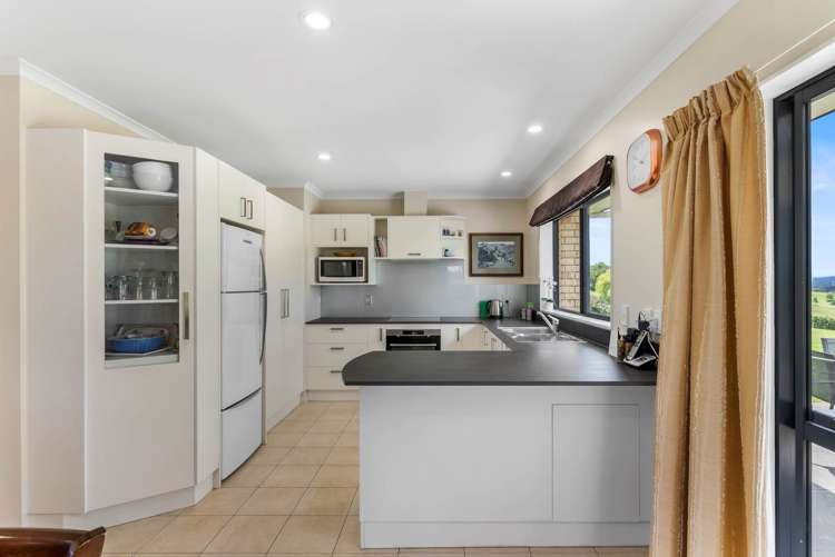 208 Burtt Road Paerata_8