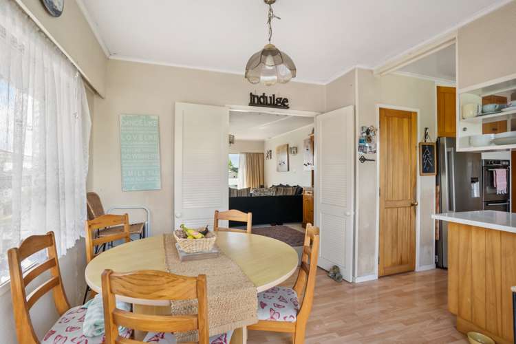 8 Bodi Place Te Atatu South_4