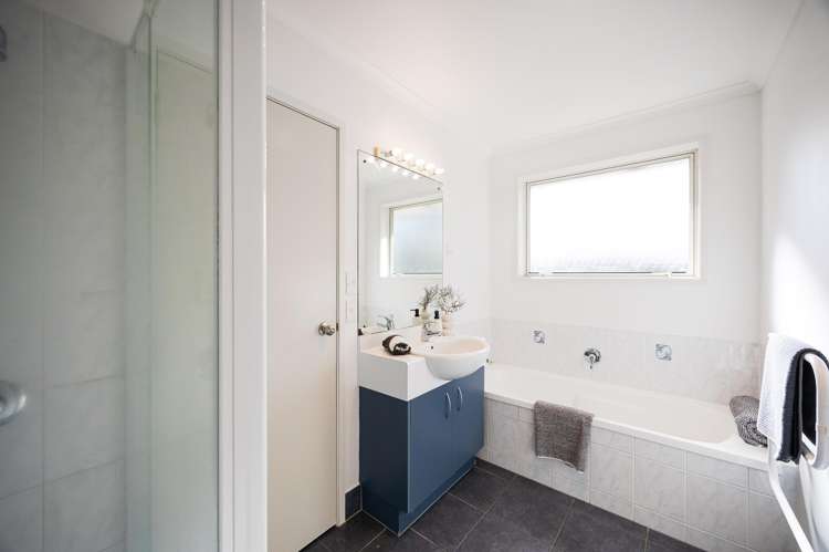 25 Blue Heron Rise Stanmore Bay_8