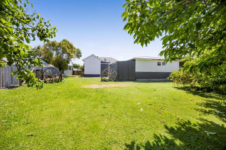 2 Gladstone Street Hawera_16