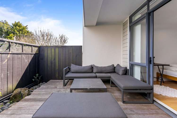 127E Queens Road Panmure_2