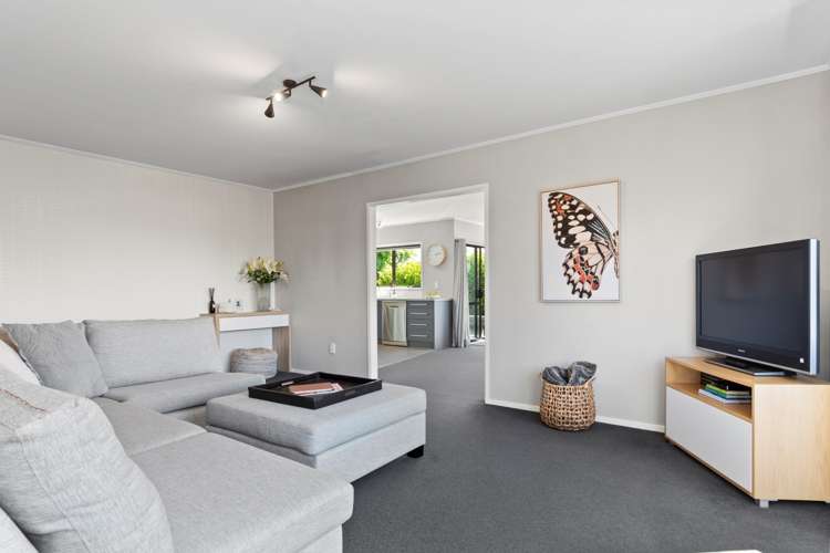 54 Strathmore Street Matua_5