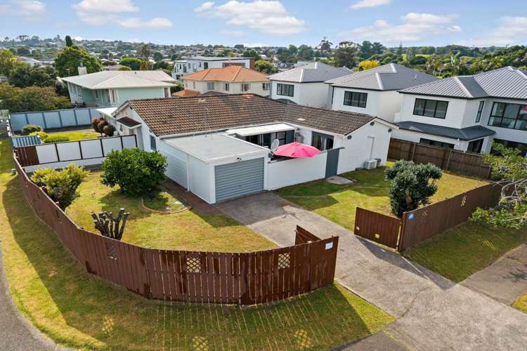 1/50 Casuarina Road Half Moon Bay_11