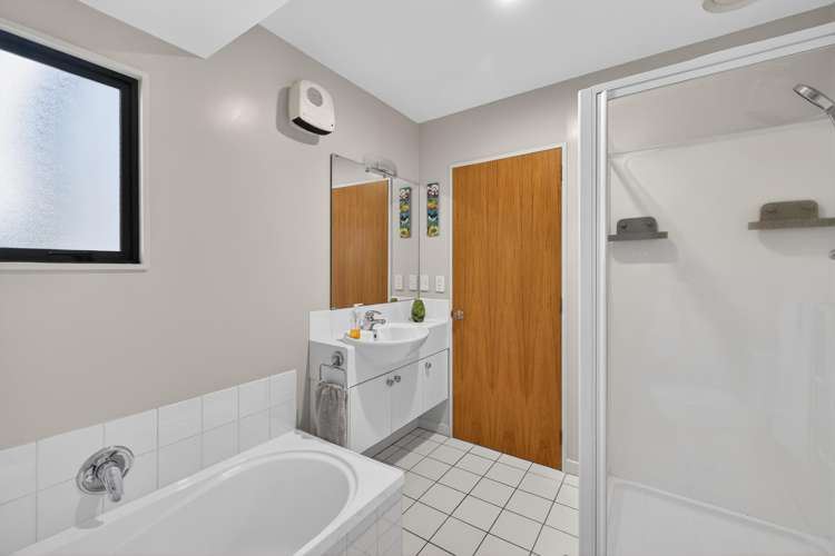 79 Holly Road St Albans_9