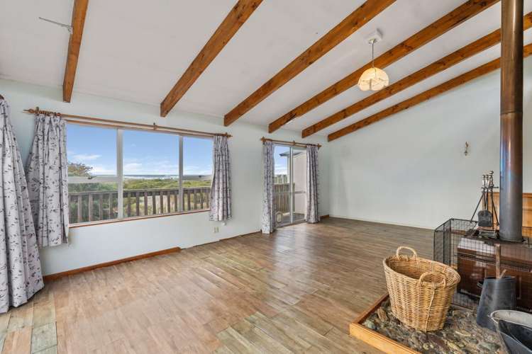 3 Palmer Place Taieri Mouth_4
