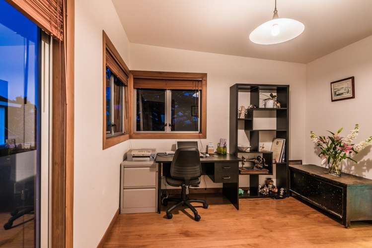 7 The Terrace Herald Island_17