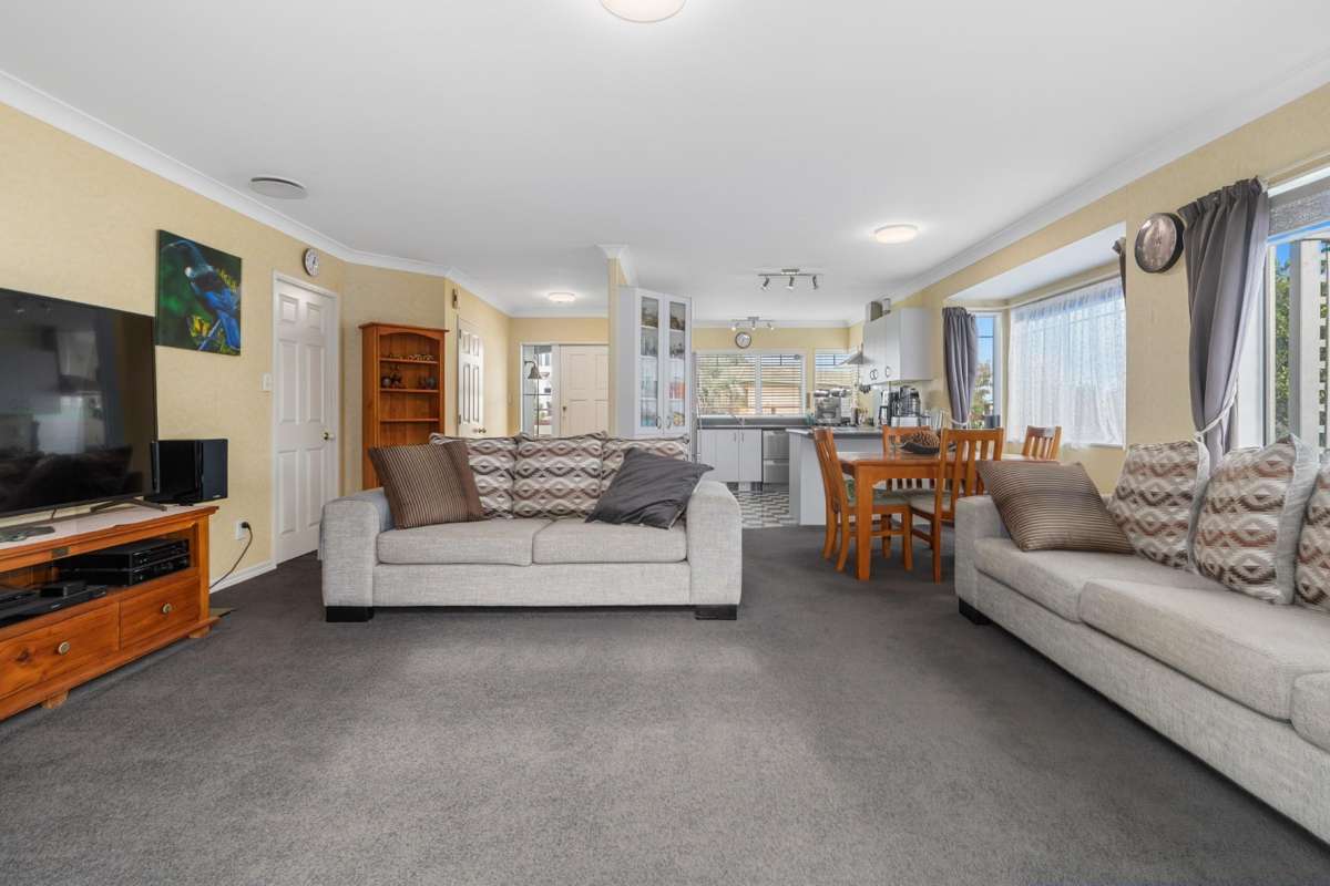 52 Stephens Place_4
