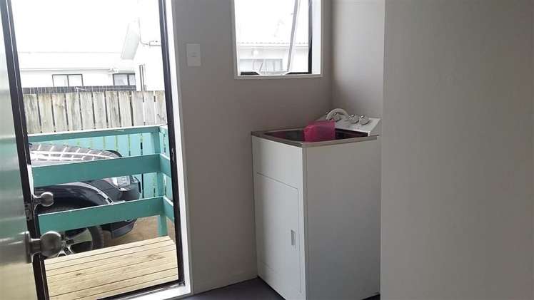 1/49 Templeton Place Clendon Park_8