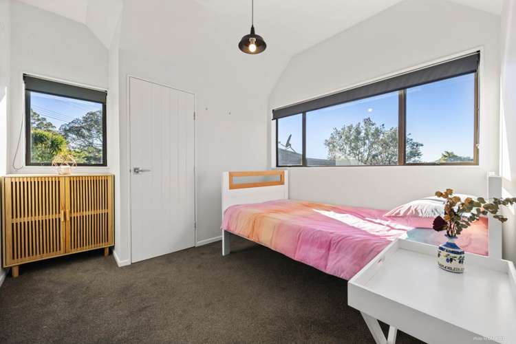 17 Young Street Mahurangi East_11