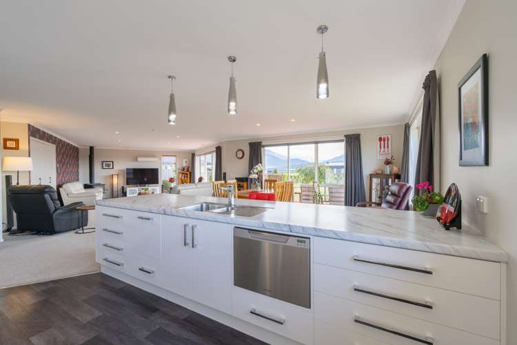 9 Hidden Lakes Avenue Te Anau_4