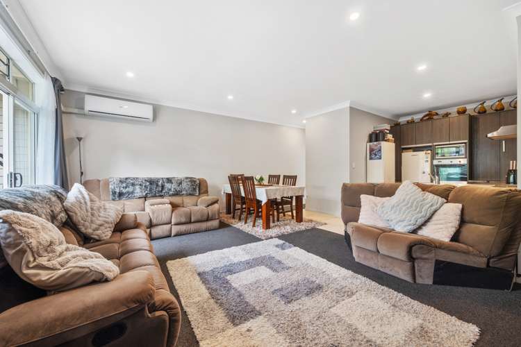 6/44 Carlos Drive Flat Bush_6