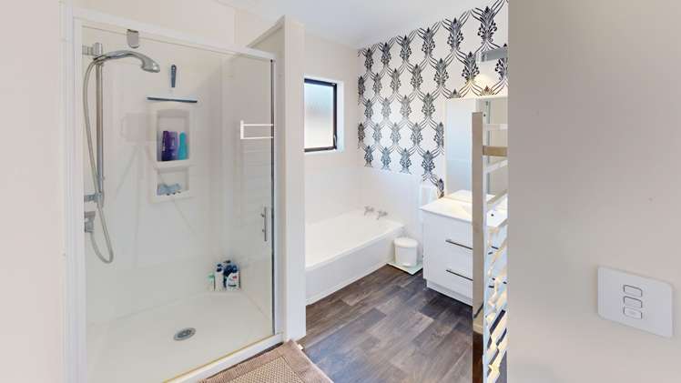 1 Loader Place Tawhero_6