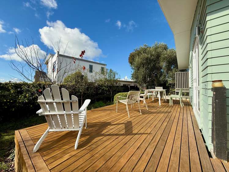 19 Lorenzen Bay Road Raglan_40