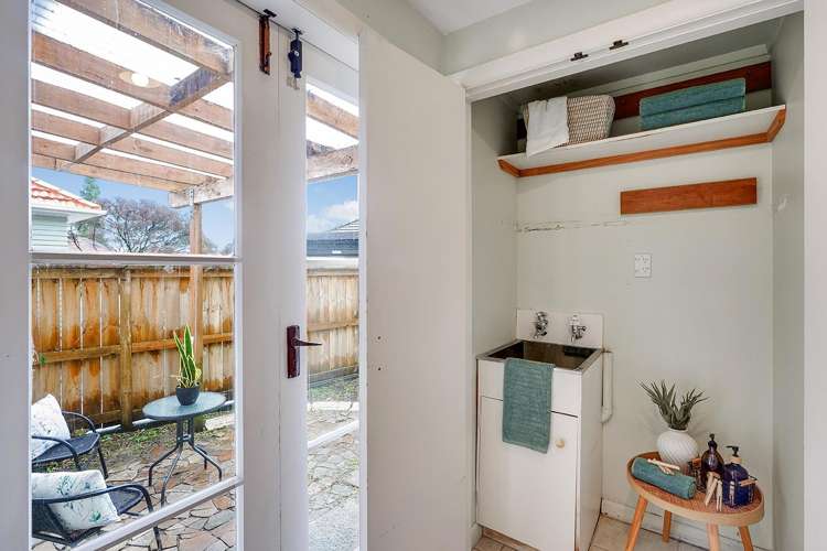 24 Plunket Terrace Hamilton East_8