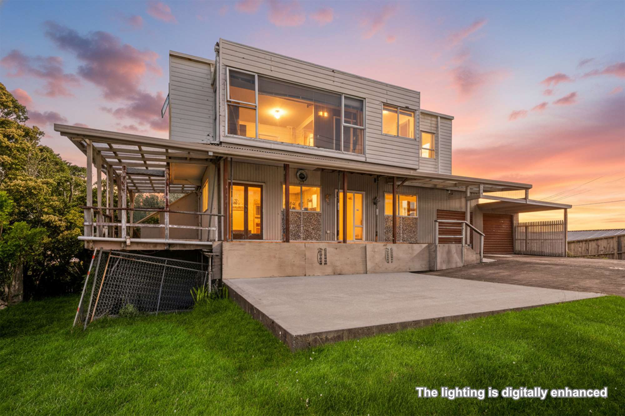 25 Castor Bay Road in Castor Bay, North Shore, Auckland