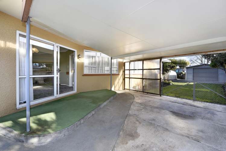 14 Tennyson Crescent Stoke_20