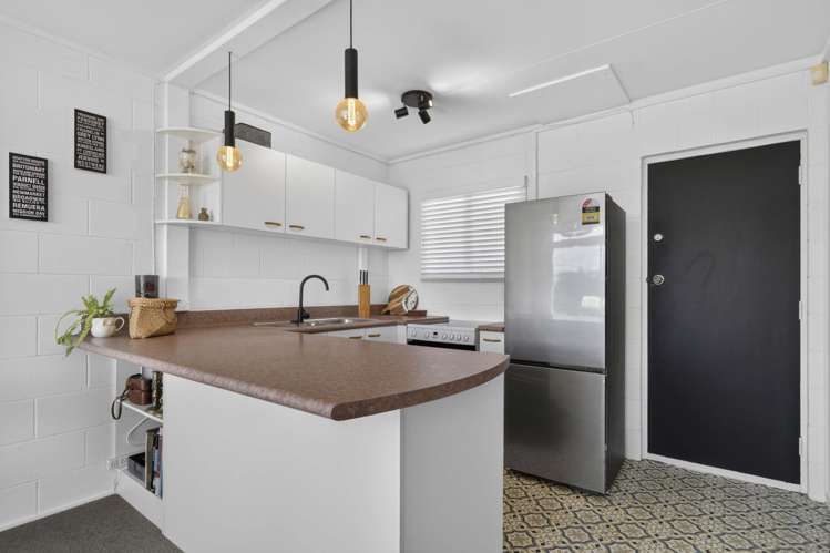 11/11 Balfour Road_3