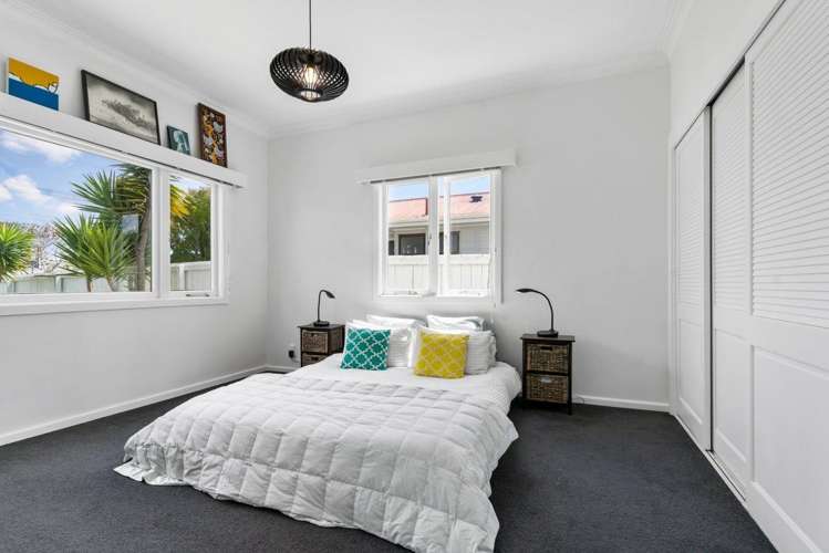 92 Astley Ave New Lynn_10