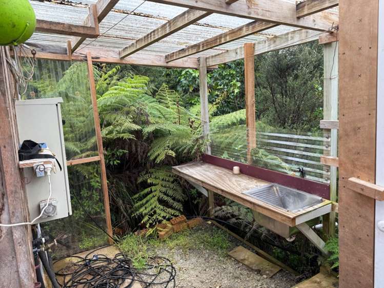 14 Harpoon Hill Great Barrier Island_6