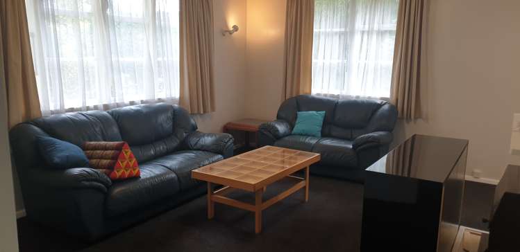 29 Mungavin Avenue Porirua East_3