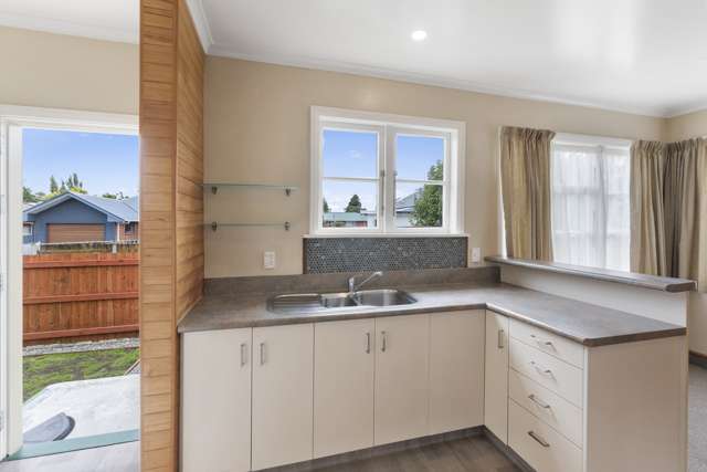 73 Queenwood Road Levin_1