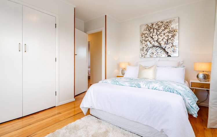 42 Commodore Drive Lynfield_13