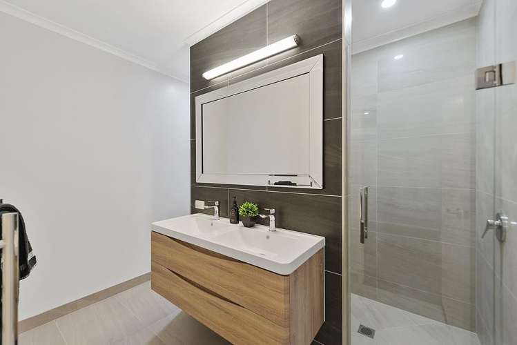 9 Waireka Road Rototuna North_19