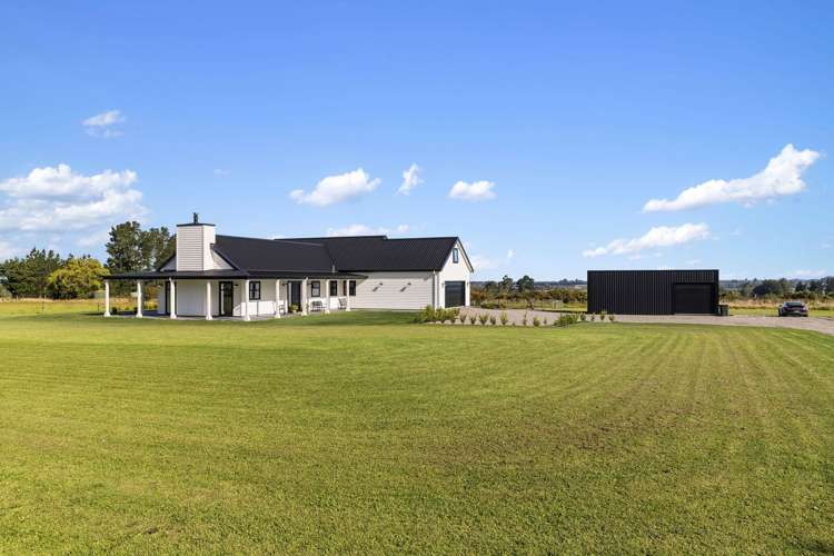 71 Davis Road Cust_27