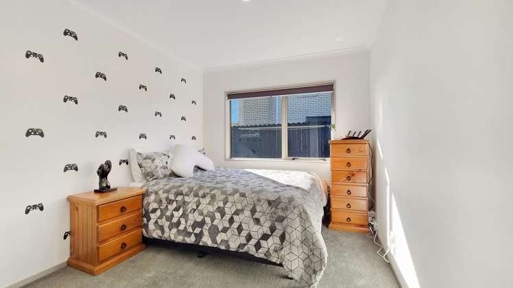 123 Basley Road Owhata_11