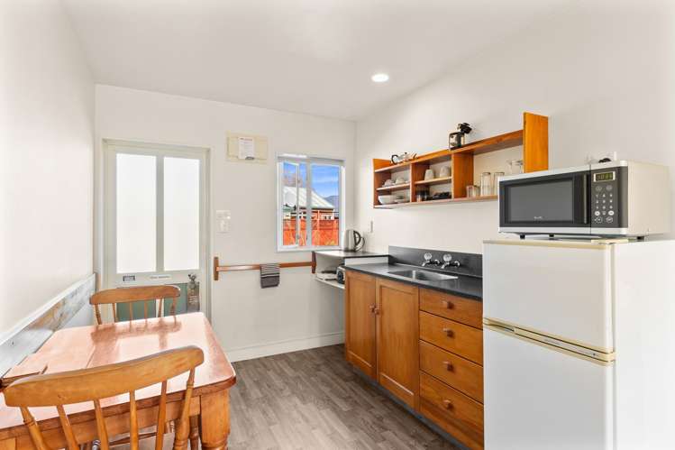 87 Commercial Street Takaka_11