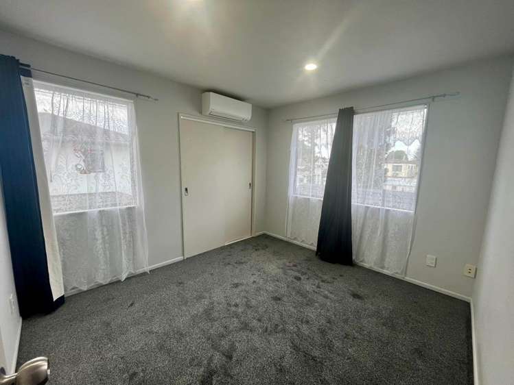 2/125 Russell Road Manurewa_15