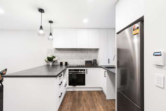 4/677 Worcester Street Linwood_4