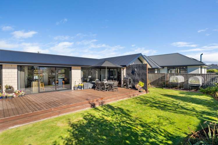 6 Spitfire Drive Burleigh_13