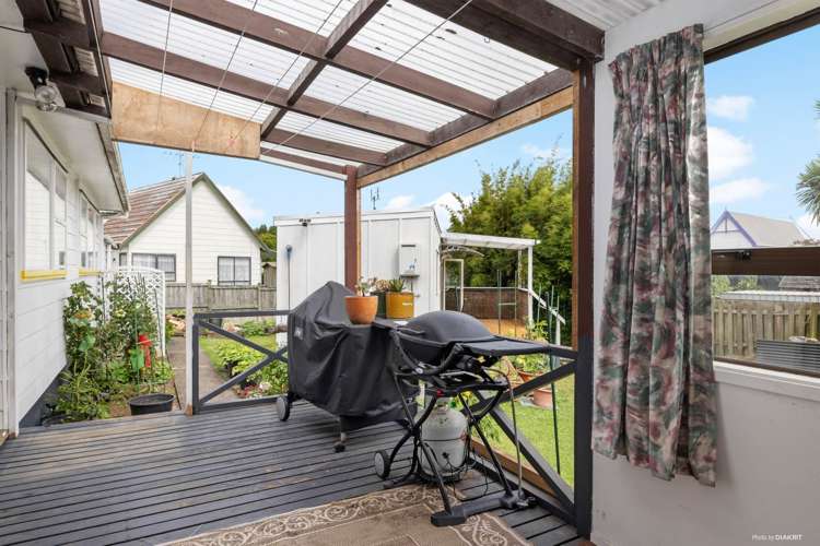 8a Howden Street Waiuku_6