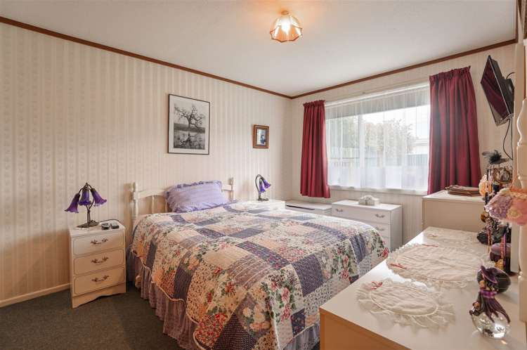 13 Burton Place Owhata_7