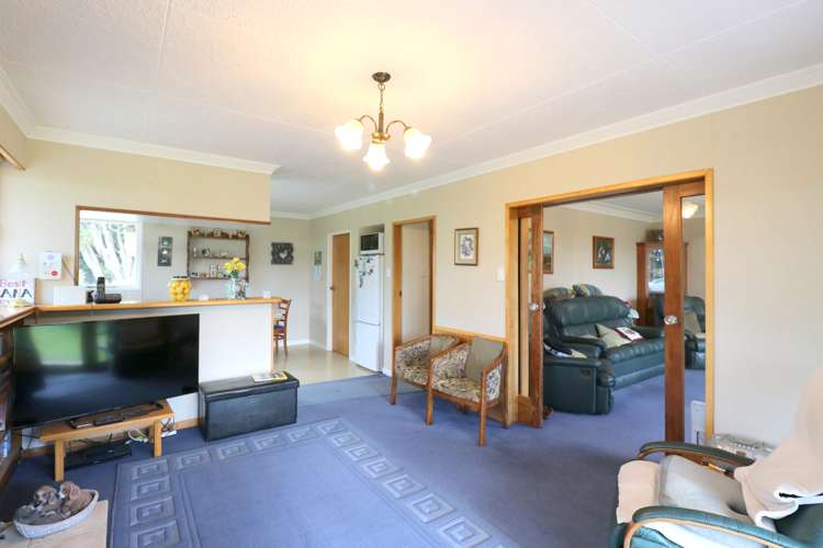 215 Findlay Road Ascot_9