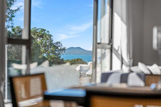 2/14 Clifton Road Waiake_3